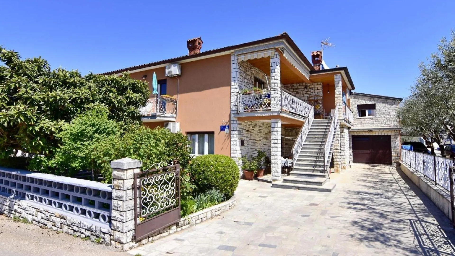 Apartment Appartement In Umag Mit Kleiner Terrasse