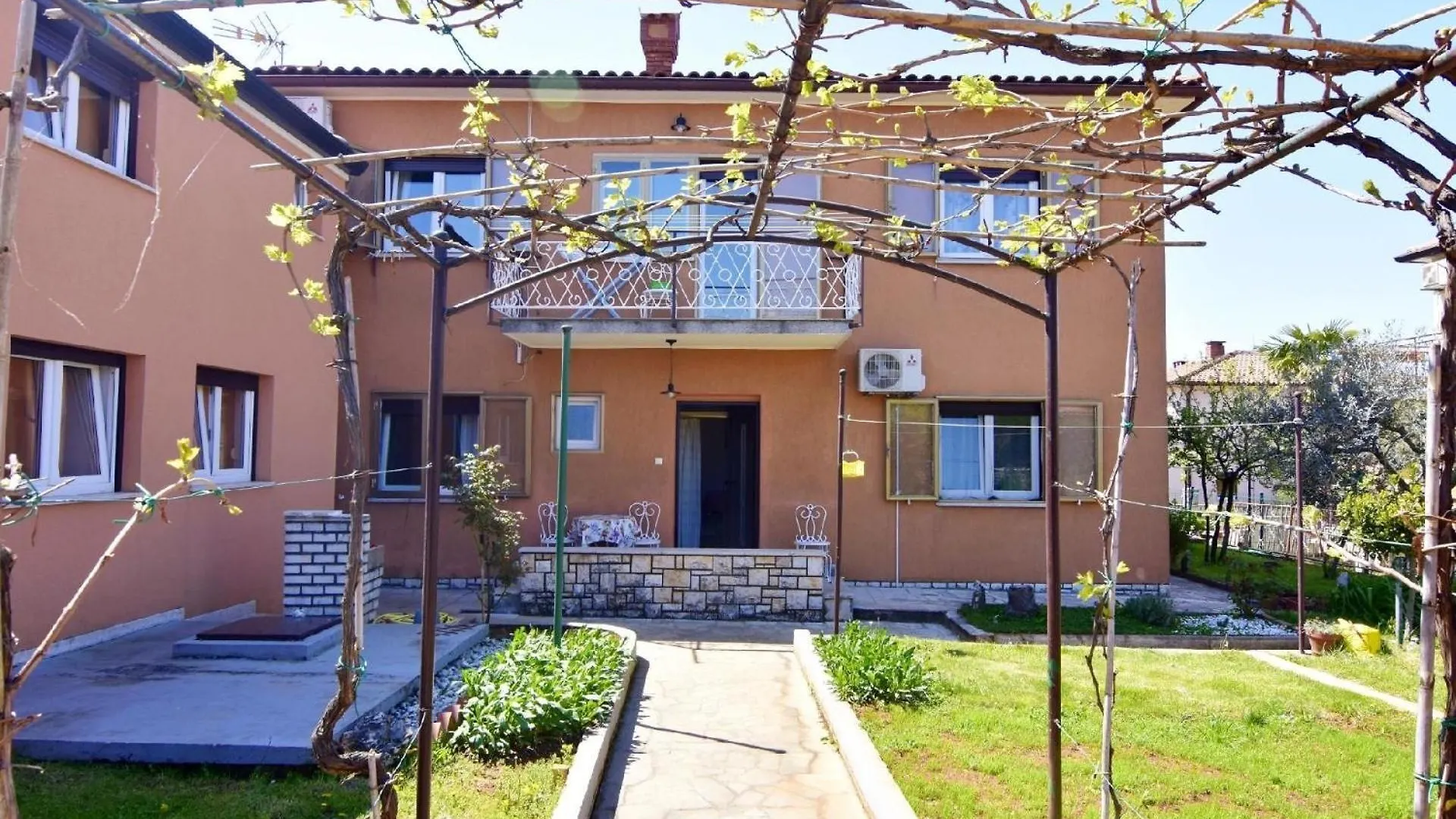 Appartement In Umag Mit Kleiner Terrasse 0*,  Croatia